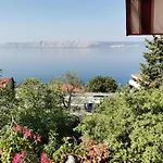 Lovely 2-bedroom In *