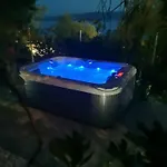 Appartamento Lovely 2-bedroom In Novi Vinodolski