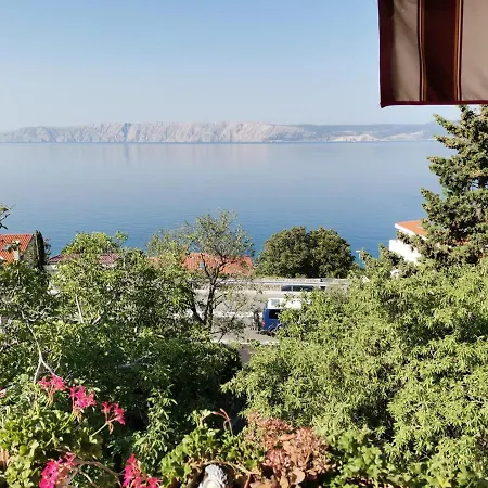 Lovely 2-bedroom In *